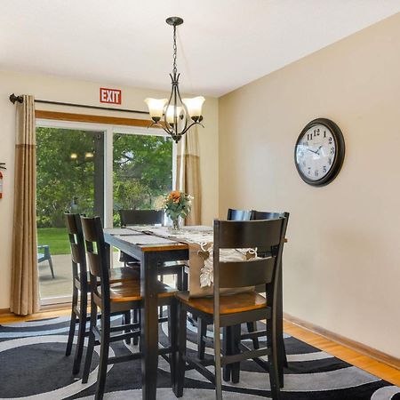 Cottage Grove Haven, Spacious 4-Bed, 3 Baths Retreat מראה חיצוני תמונה