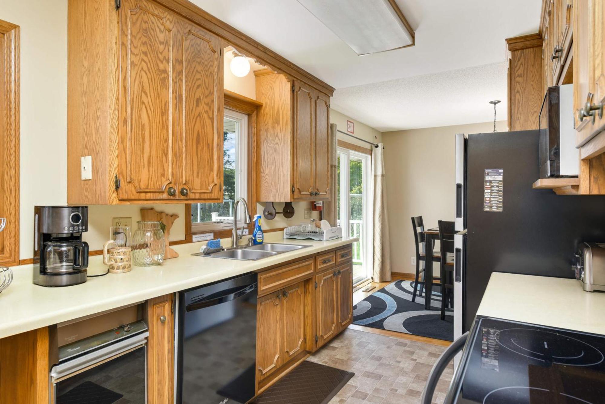 Cottage Grove Haven, Spacious 4-Bed, 3 Baths Retreat מראה חיצוני תמונה
