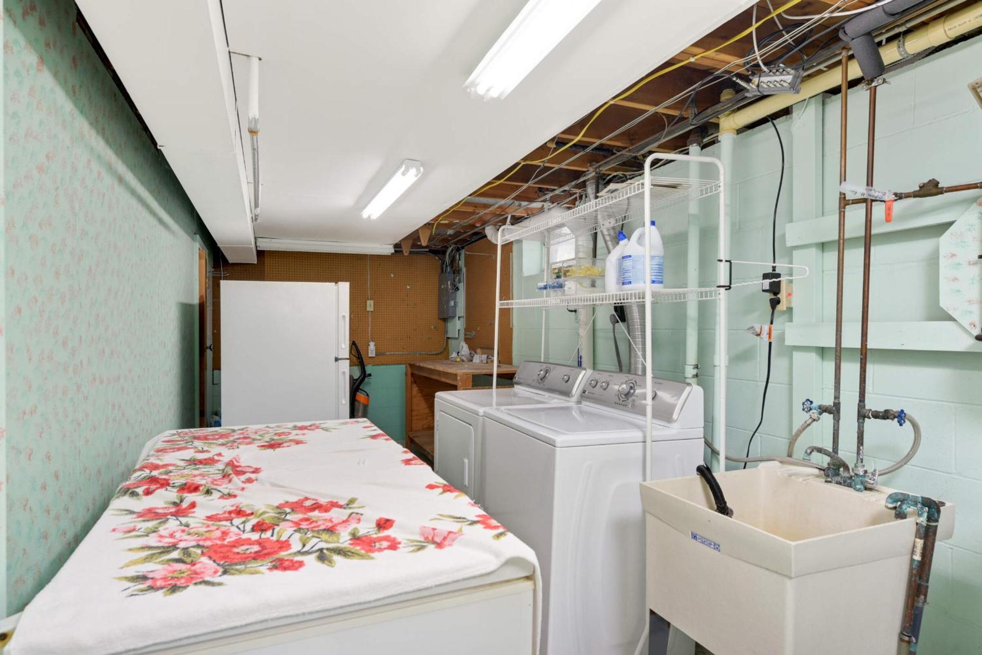 Cottage Grove Haven, Spacious 4-Bed, 3 Baths Retreat מראה חיצוני תמונה