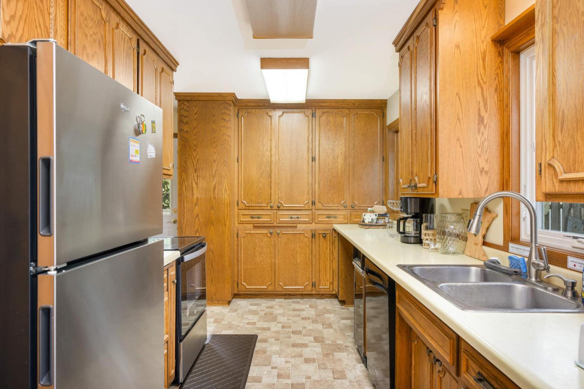 Cottage Grove Haven, Spacious 4-Bed, 3 Baths Retreat מראה חיצוני תמונה