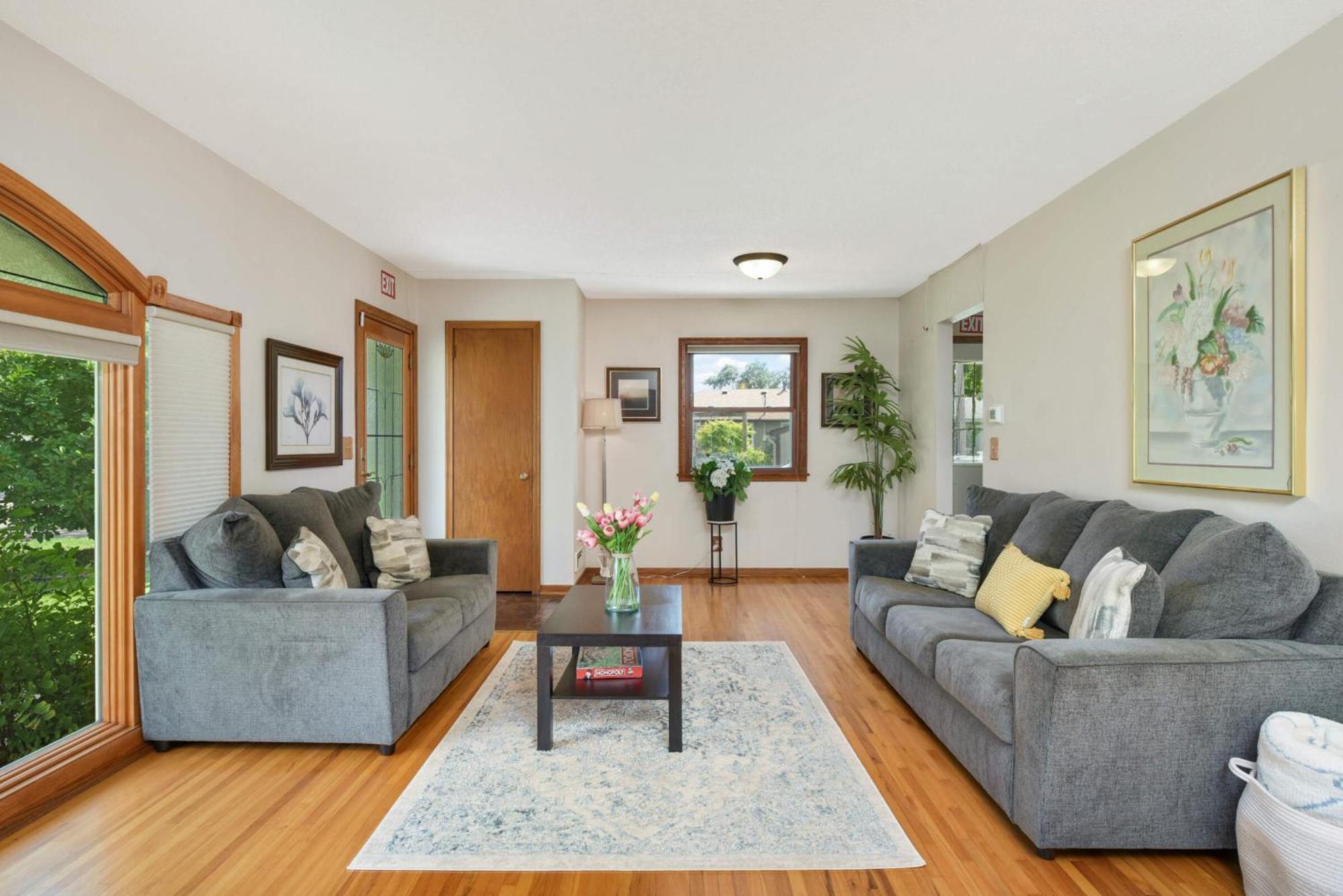 Cottage Grove Haven, Spacious 4-Bed, 3 Baths Retreat מראה חיצוני תמונה