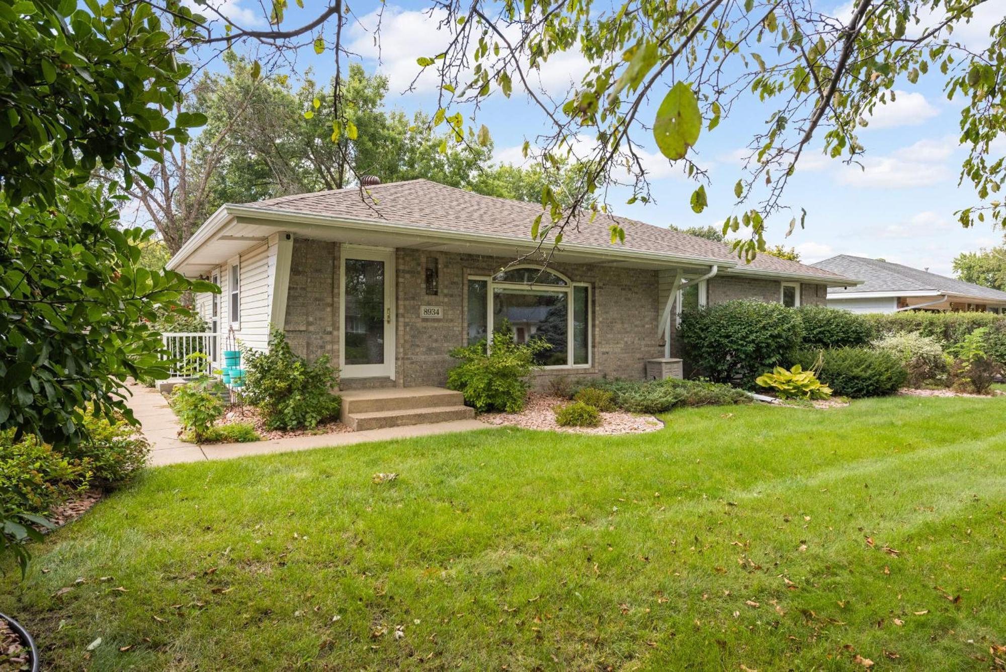 Cottage Grove Haven, Spacious 4-Bed, 3 Baths Retreat מראה חיצוני תמונה